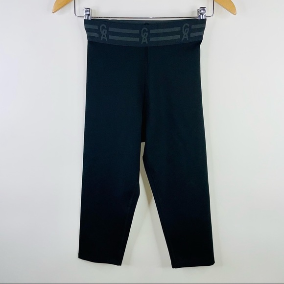 Good American Black The Icon Capri Leggings Crop - Picture 2 of 10